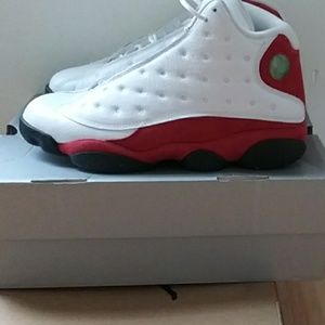 JORDAN'S 10.5 RETRO 13'S WHITE,BLACK,TEAM RED